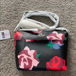 NWT Kate Spade crossbody “Patrice Bold Roses”